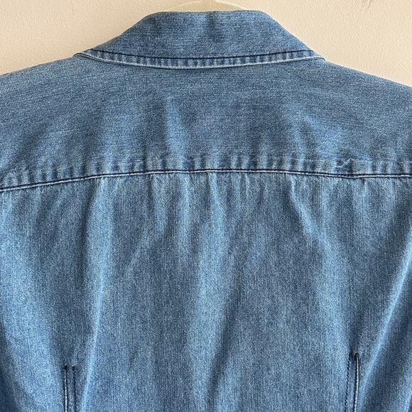 Talbots Petites Denim Button-Up Shirt, Medium Wash Chambray Shirt, Size SP - Picture 13 of 15
